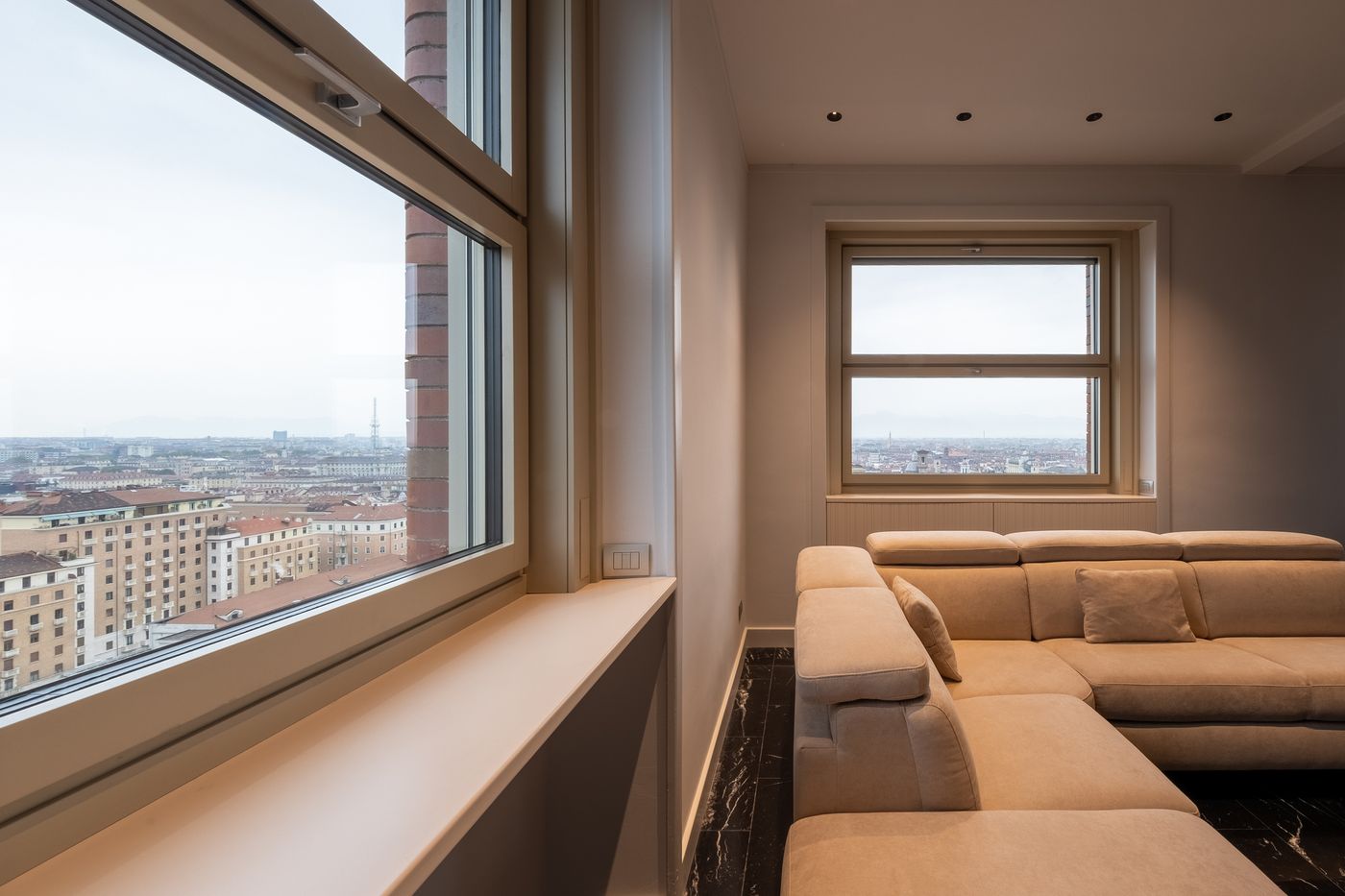 Luxury Apartment with balcony