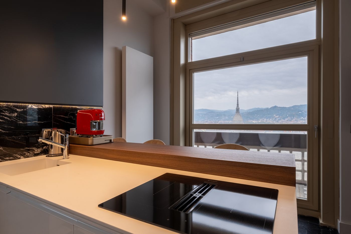 Luxury Apartment with balcony